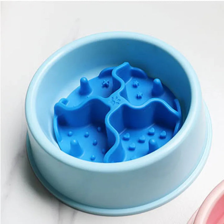 Pets-Shop A blue slow feeder dog bowl with raised obstacles to encourage slower eating Shopets-Amazon.