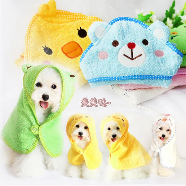 Pets-Shop: Small dogs in colorful animal-themed hooded towels, looking cute. Shopets-Amazon.