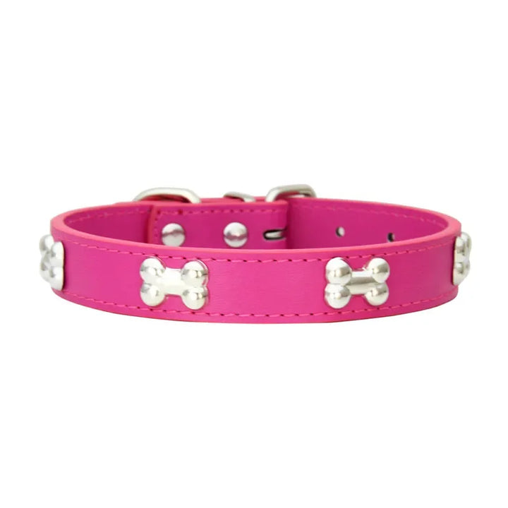 Pets-Shop Bright pink dog collar with silver bone-shaped studs on a white background. Shopets-Amazon.