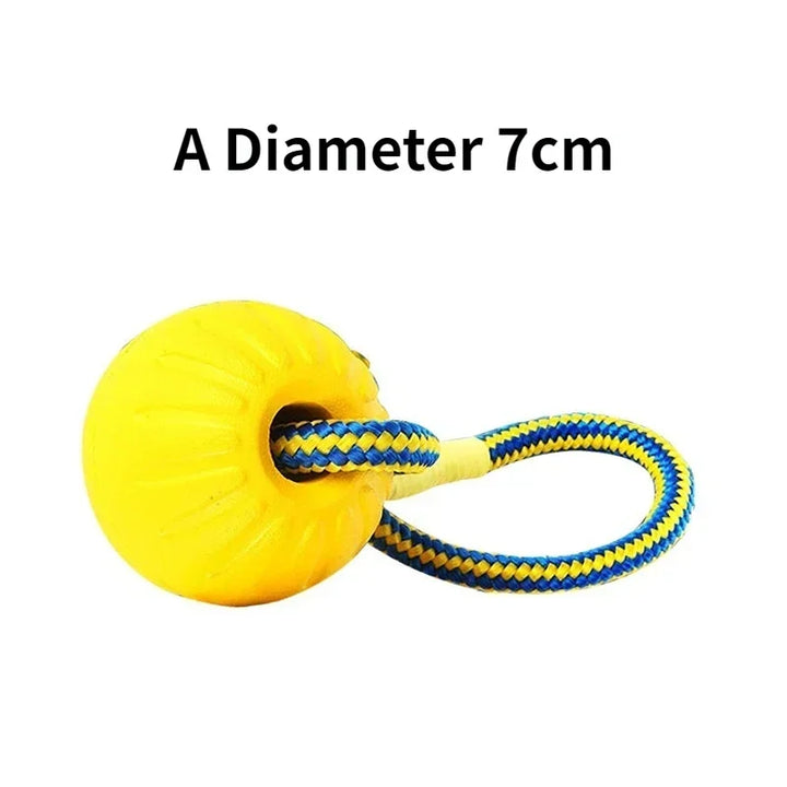 Pets-Shop: Yellow ball with a 7cm diameter attached to a blue and yellow woven rope, marketed as a pet toy. Shopets-Amazon.